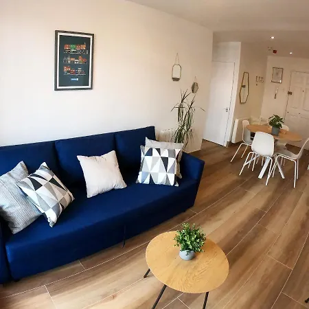 Apartament Designer 1 Bedroom Flat With Terrace 1 *